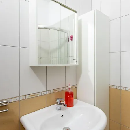 Blue Nest Lungomare Apartment Vlore